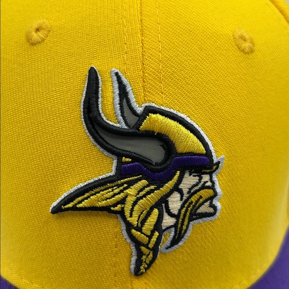 New Era Minnesota Vikings baseball Cap. 39Thirty - Picture 4 of 15